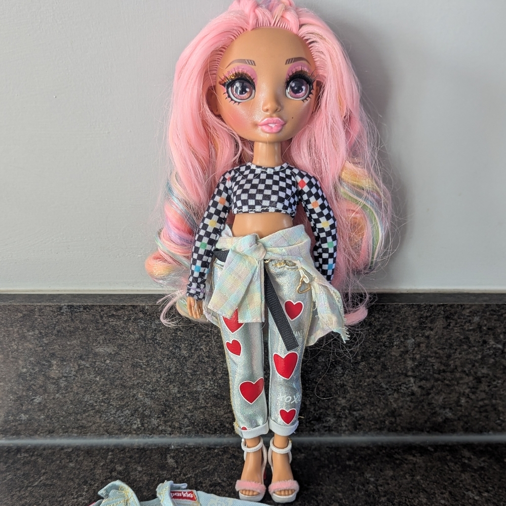 LOL Surprise OMG Doll